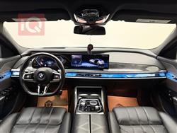 بي ام دبليو الفئة 7